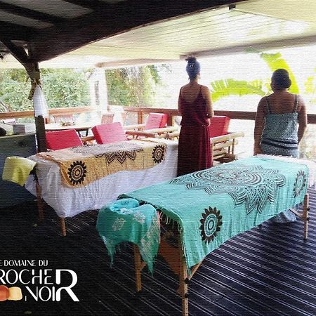 Le Domaine Du Rocher Noir Pointe-Noire Exteriör bild
